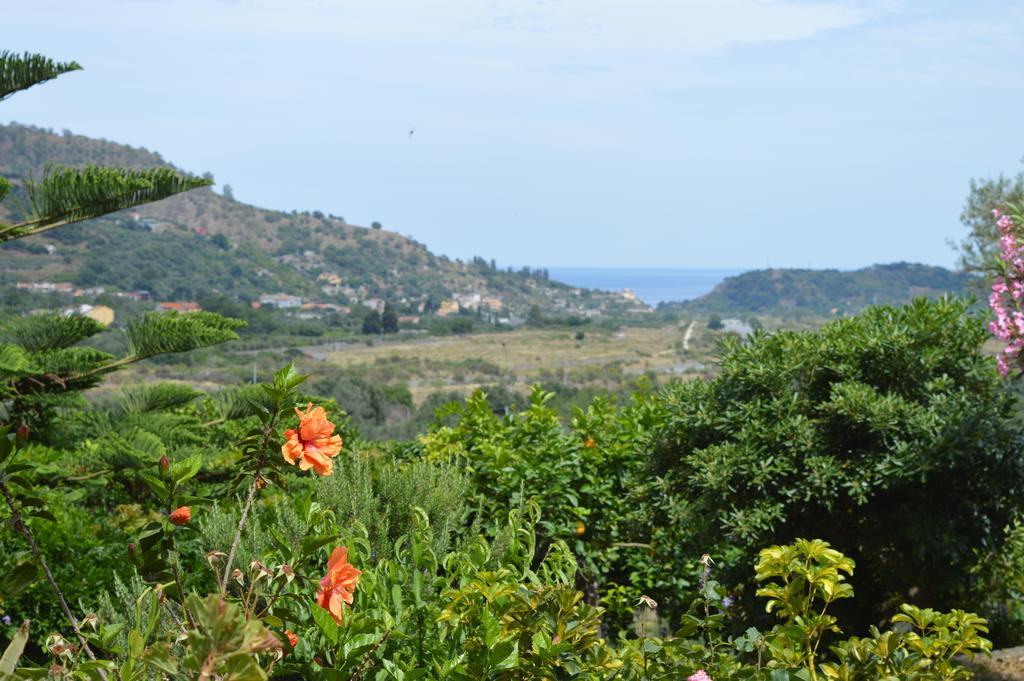 La Casa Di Giulia Apartment Forza d'Agro Bagian luar foto
