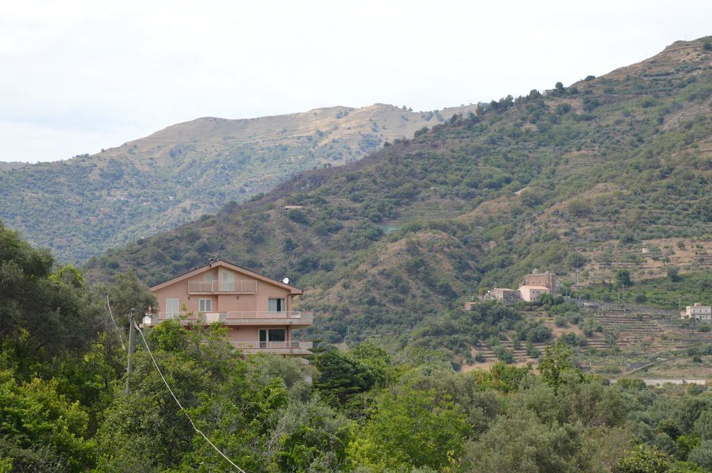 La Casa Di Giulia Apartment Forza d'Agro Bagian luar foto