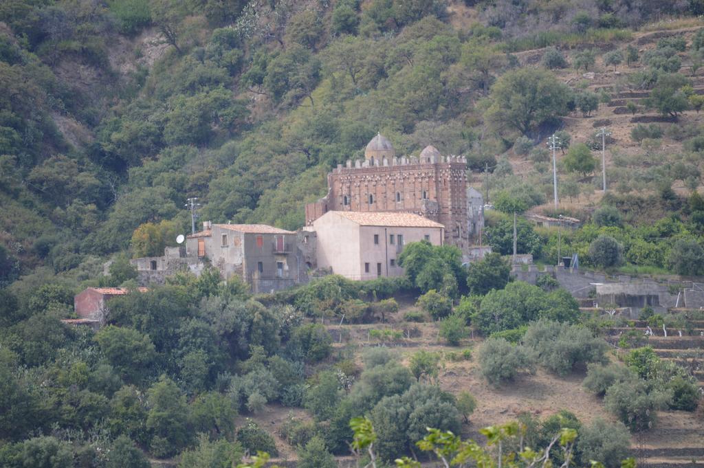 La Casa Di Giulia Apartment Forza d'Agro Bagian luar foto