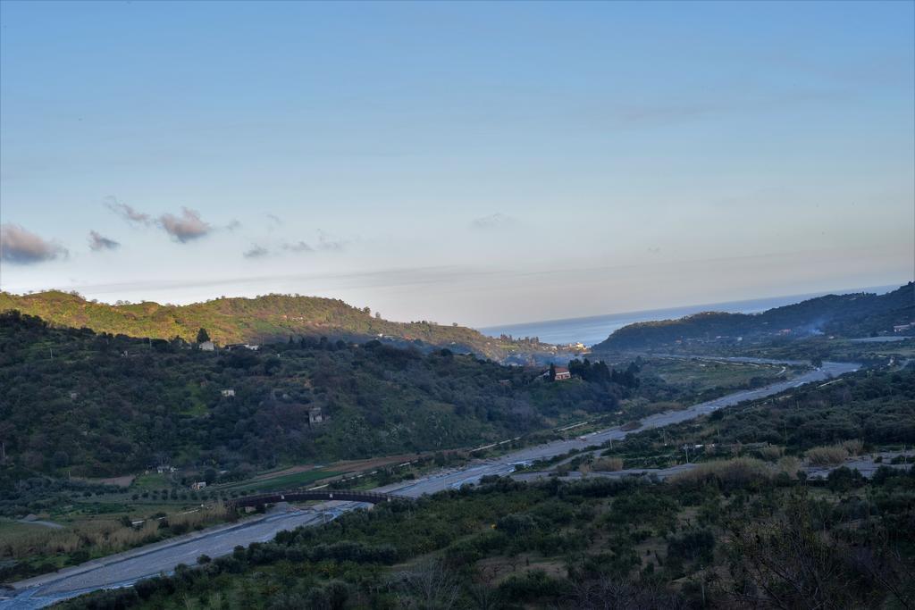 La Casa Di Giulia Apartment Forza d'Agro Bagian luar foto