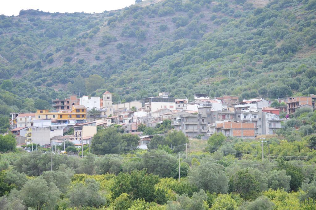 La Casa Di Giulia Apartment Forza d'Agro Bagian luar foto